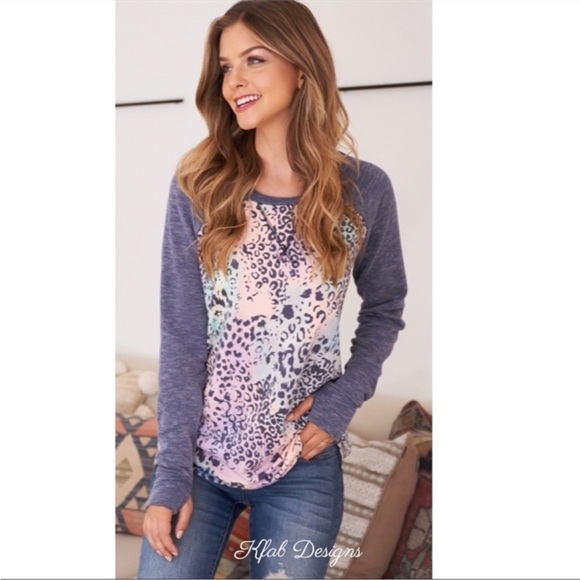 Long Sleeve Leopard Print Top - Picture 4 of 11